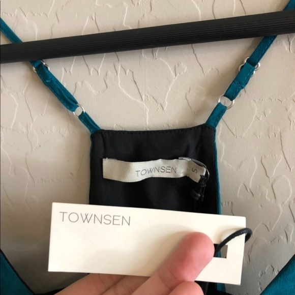 NORDSTROM Townsen Magna Solid Silk Tank - Picture 6 of 8